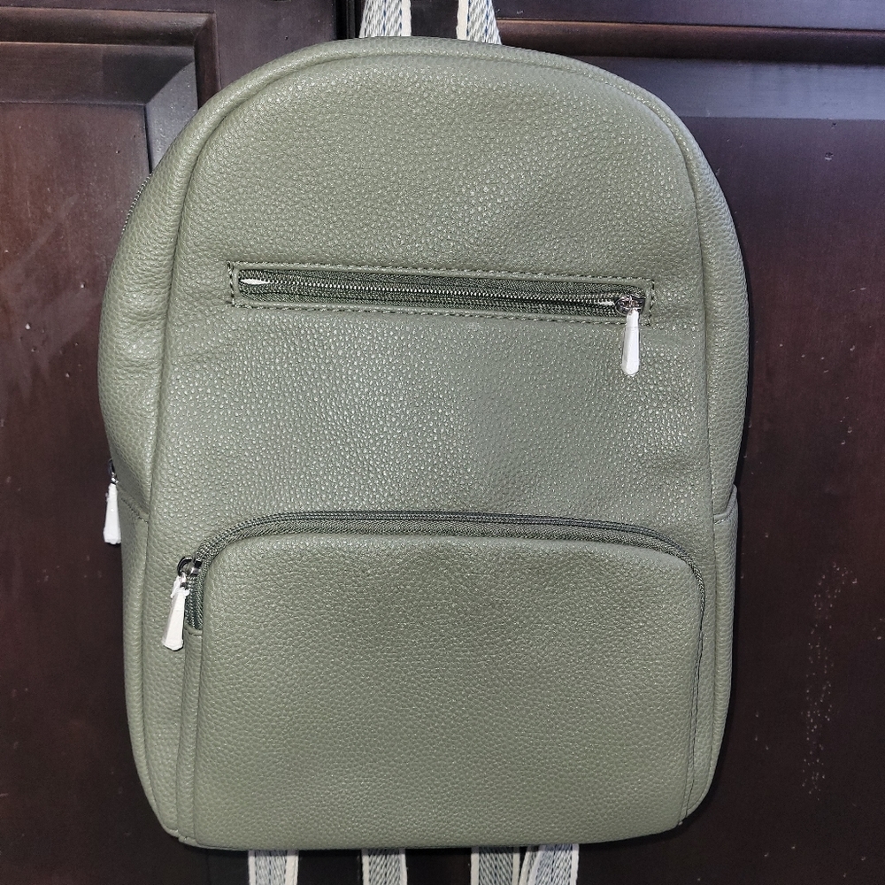 Jewell by Thirty-one Backpack Purse - Olive